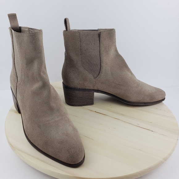 Dolce Vita Colbey Chelsea Boot Size 8.5 Taupe Gray Booties Block Heel Ponted Toe - Picture 7 of 12